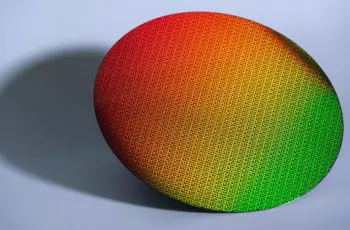 Intel 18A est plus performant, TSMC N2 est plus dense”.