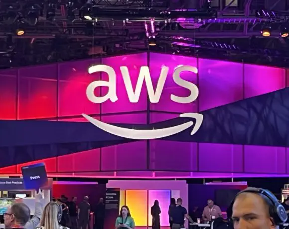 AWS réduit la consommation d’énergie de ses centres de données grâce au refroidissement par eau et à la réduction de la consommation électrique