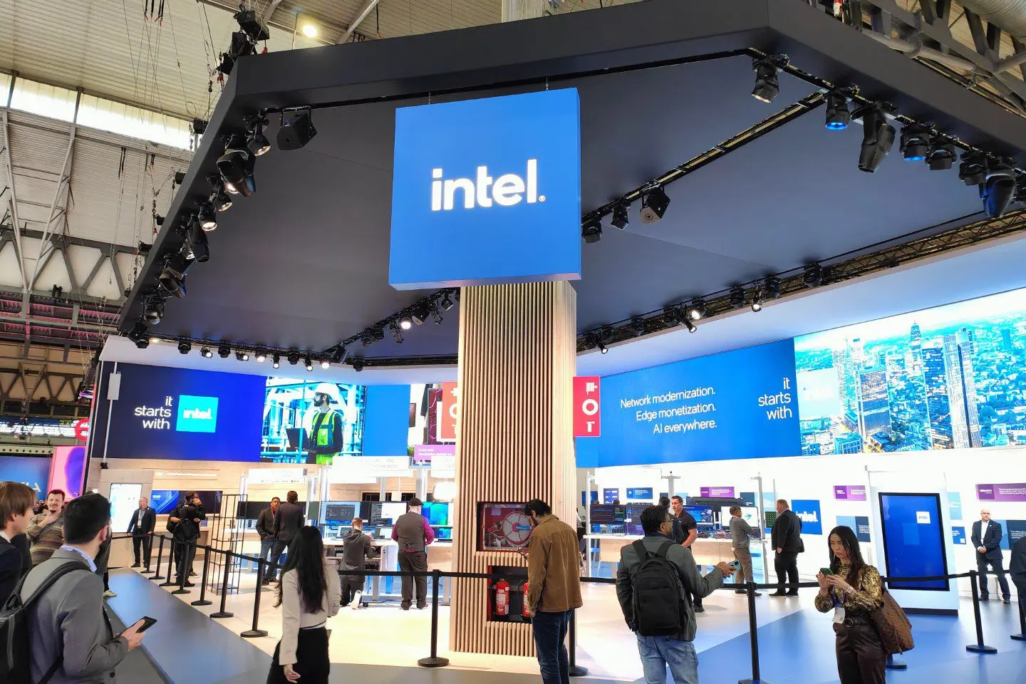 Intel dévoile les détails du procédé de fabrication de puces 14A