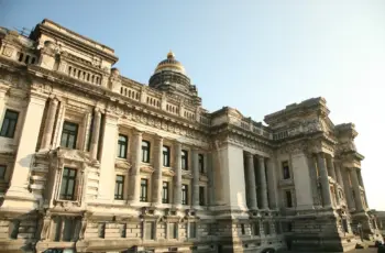 Débâcle de la numérisation à la justice belge : pas de stratégie, peu de compétences internes et une mauvaise collaboration