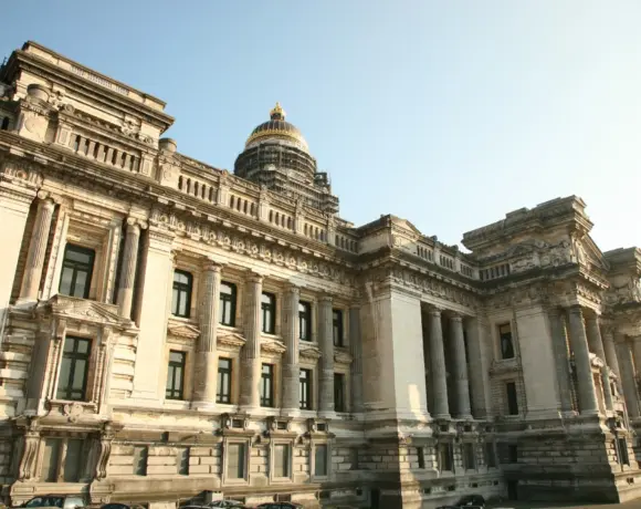 Débâcle de la numérisation à la justice belge : pas de stratégie, peu de compétences internes et une mauvaise collaboration