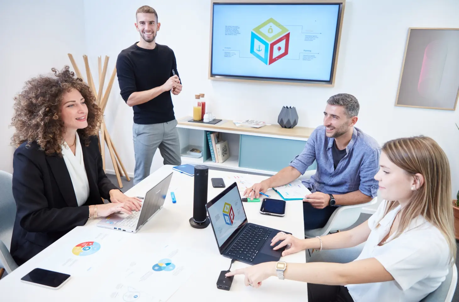 Panasonic lance un système de présentation sans fil et sans installation de logiciel