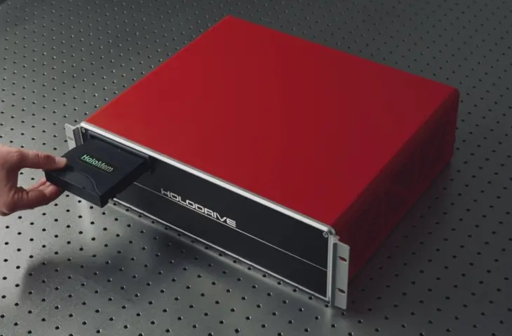 HoloMem veut remplacer la bande magnétique par un ruban holographique