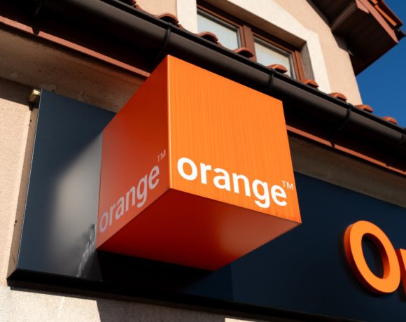 Orange n’est plus autorisé à utiliser le terme ‘fibre’ dans ses campagnes publicitaires