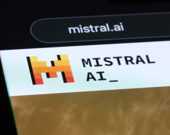 Lancement de Mistral Small 3.1 : une puissance considérable dans un petit modèle